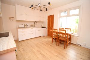 Kitchen/Diner- click for photo gallery